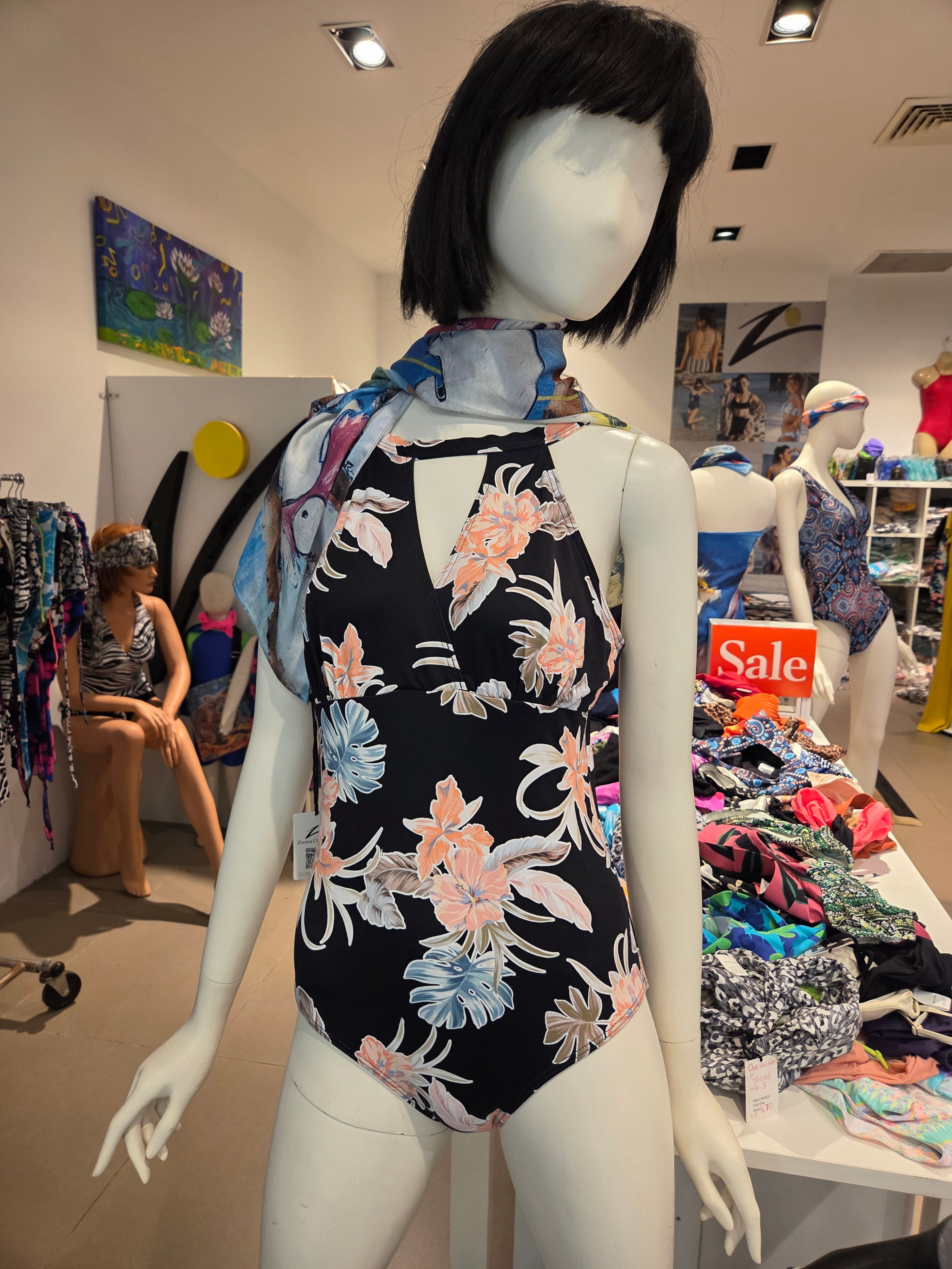 X-cross over straps 1 Piece Bather's UPF 50+