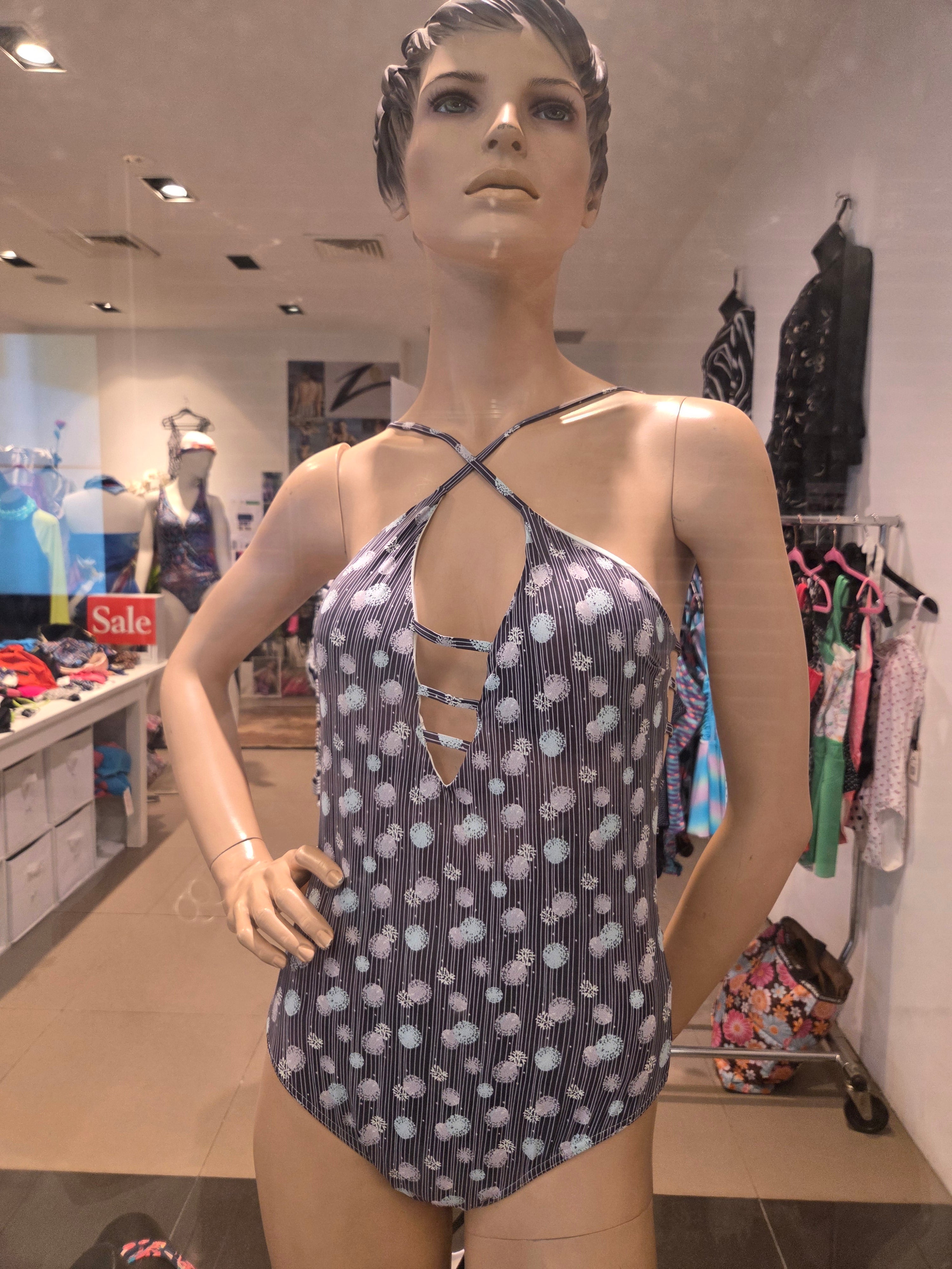 1 piece reveal side's Bather's